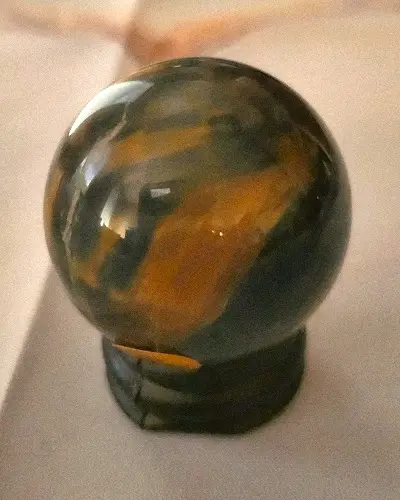 Pierre Spirale boule Oeil de Faucons 