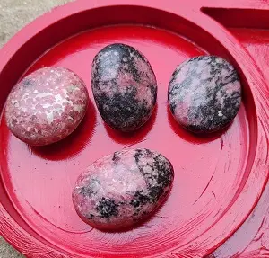 Rhodonite
